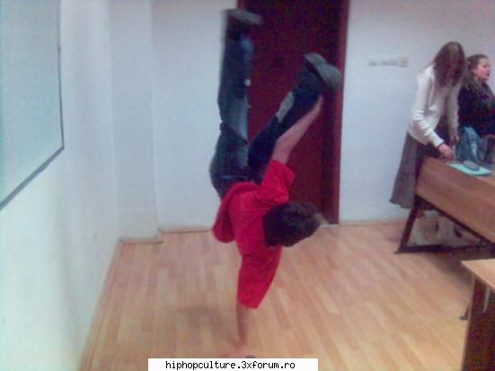 Pics - ce fac eu pe la scoala...in loc sa invat :p - B-BOYING